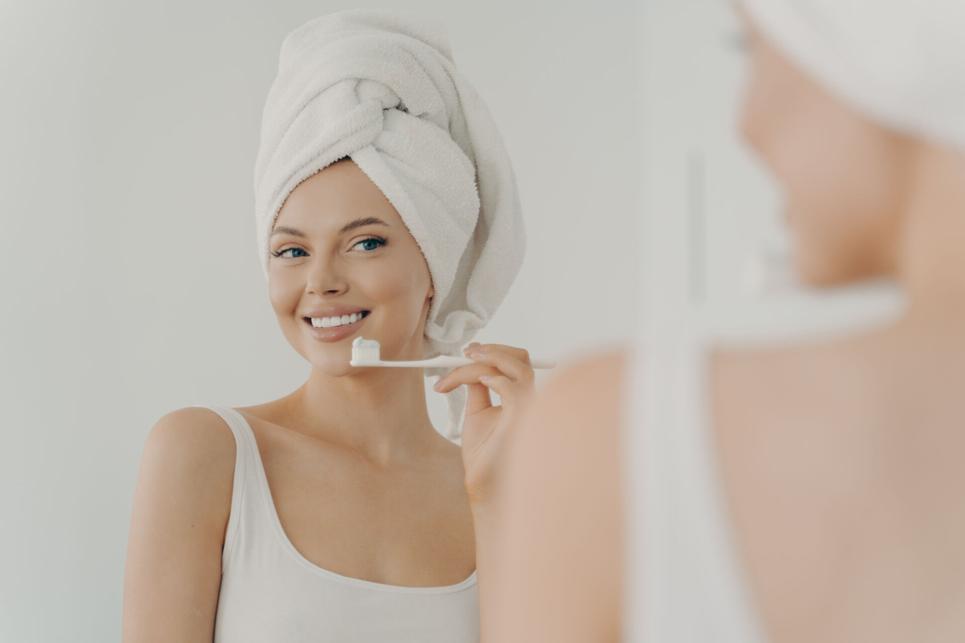 Brushing Your Teeth After Rhinoplasty Brushing Your Teeth After Rhinoplasty